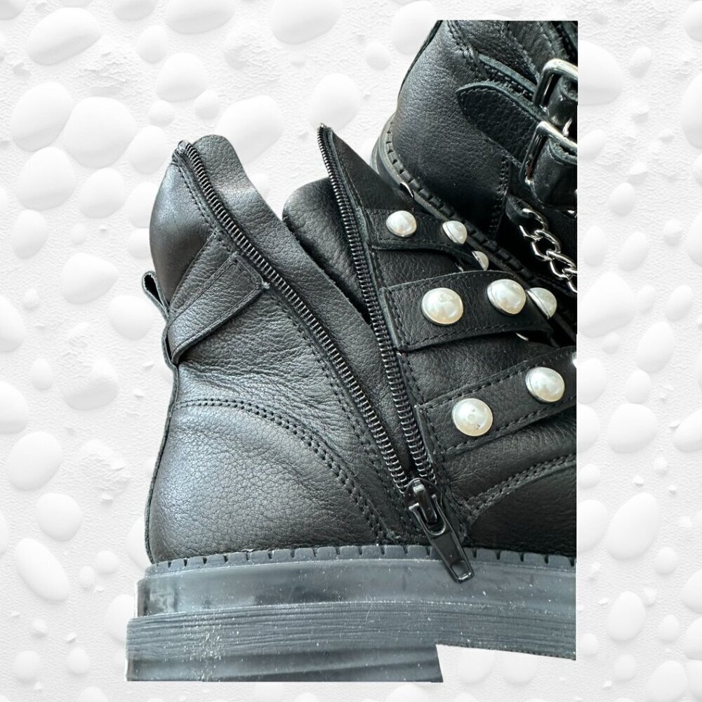 Design Lab Pearl/Chain Boots Size 8 NWT original box - Picture 10 of 13
